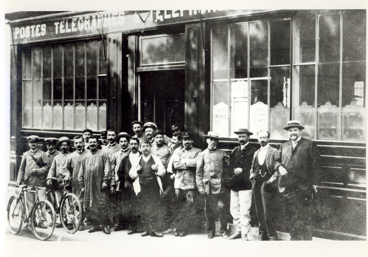 Oficina de correos en París, antes de 1914 de French Photographer