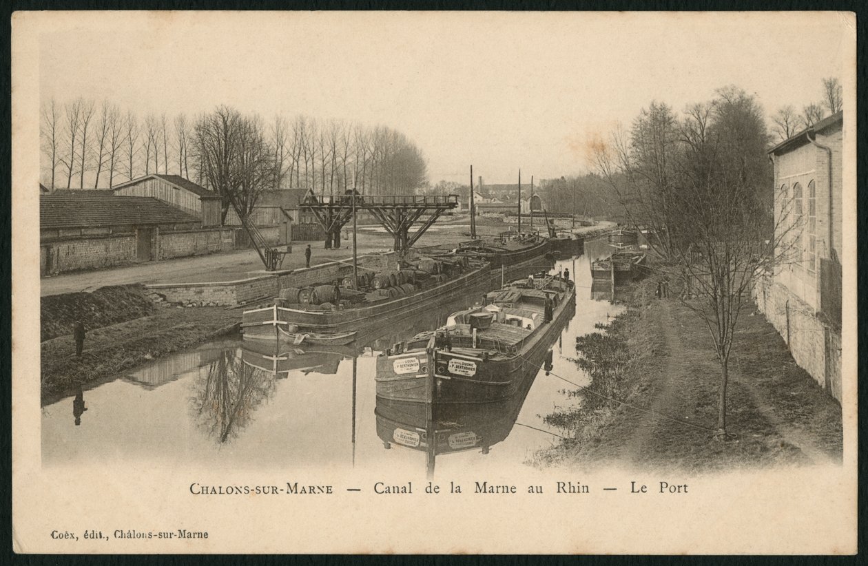 Postal que representa el canal Marne-Rhine en Chalons-sur-Saone, c.1900 de French Photographer