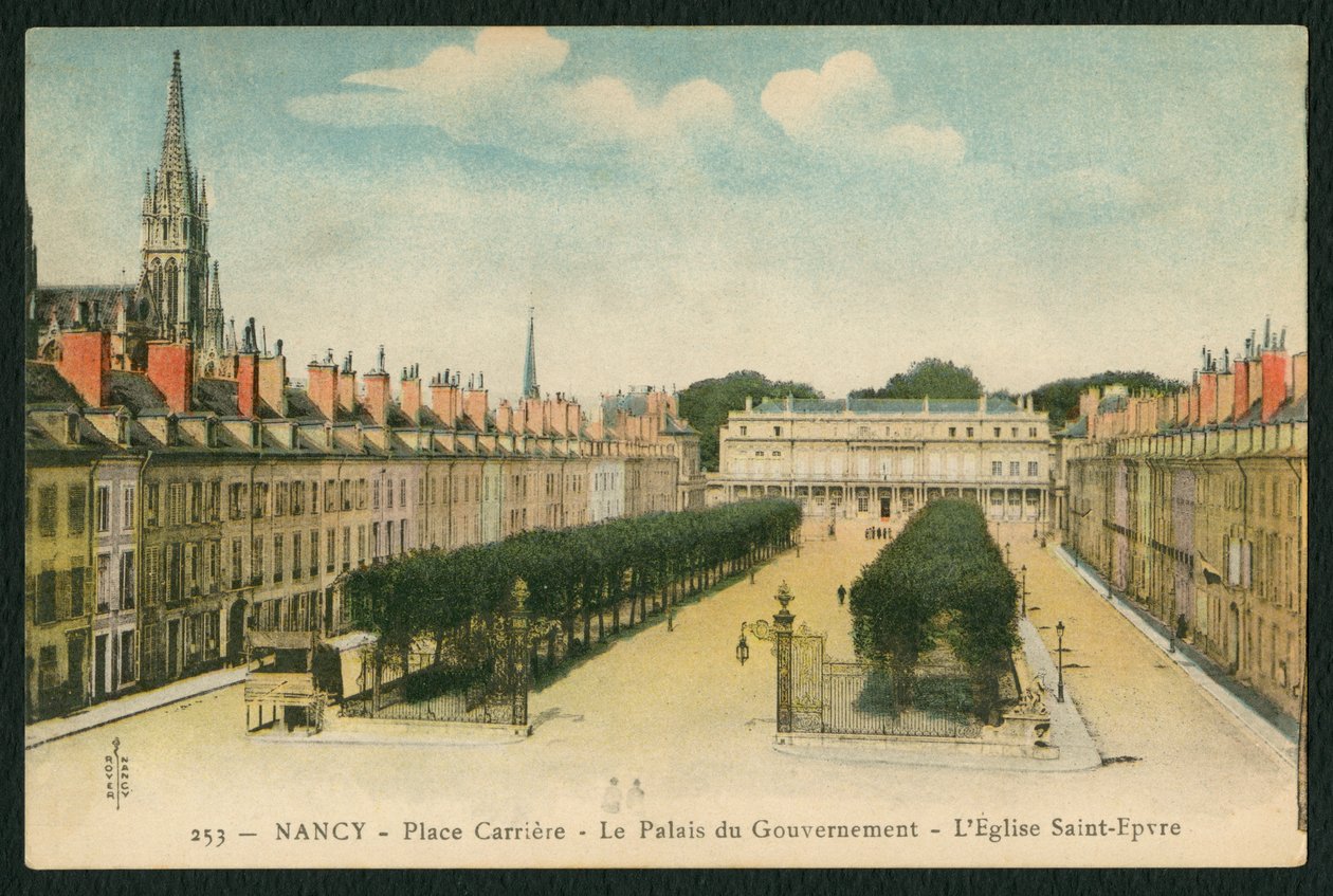 Postal que representa la Plaza de La Carriere, el Palais du Gouvernement y la Iglesia de Saint-Epvre en Nancy, Francia, c.1920 de French Photographer