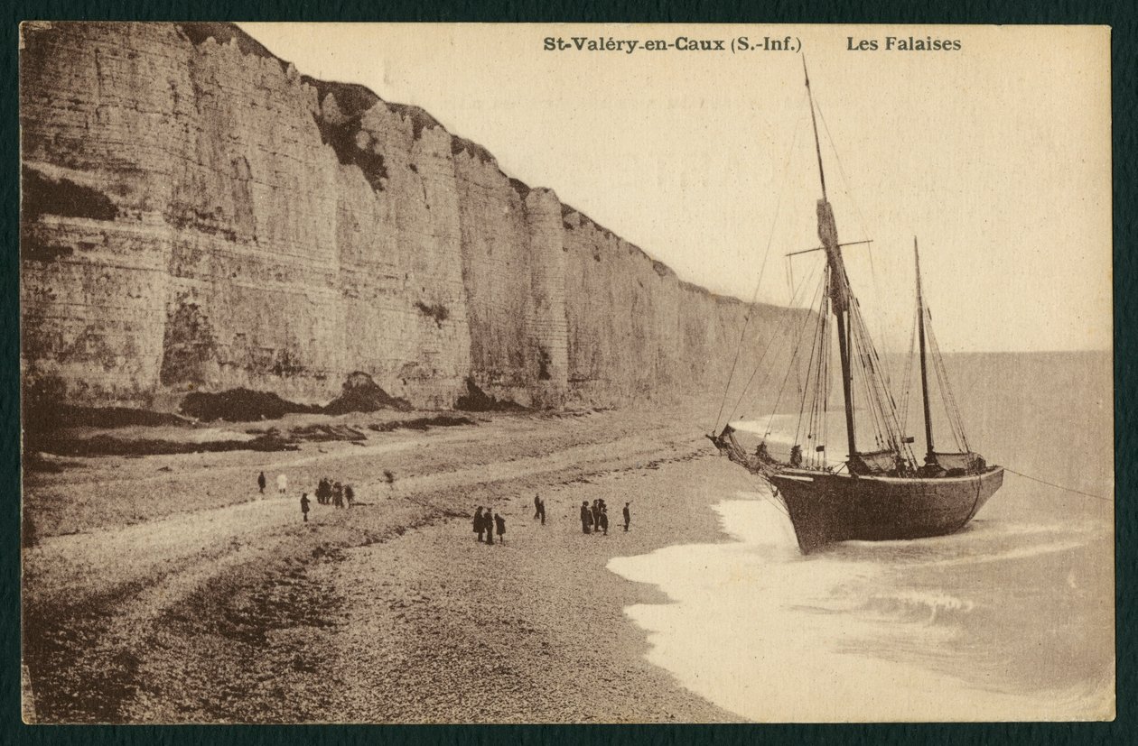 Postal que representa los acantilados en Saint-Valery-en-Caux, c.1900 de French Photographer