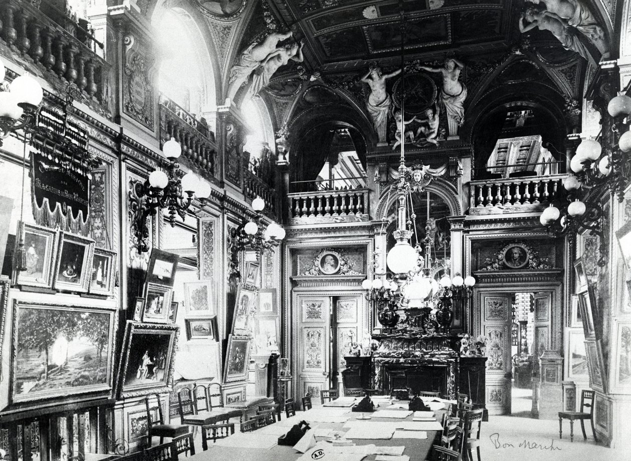 Sala de lectura y galería de arte de los grandes almacenes Bon Marché, París, finales del siglo XIX de French Photographer