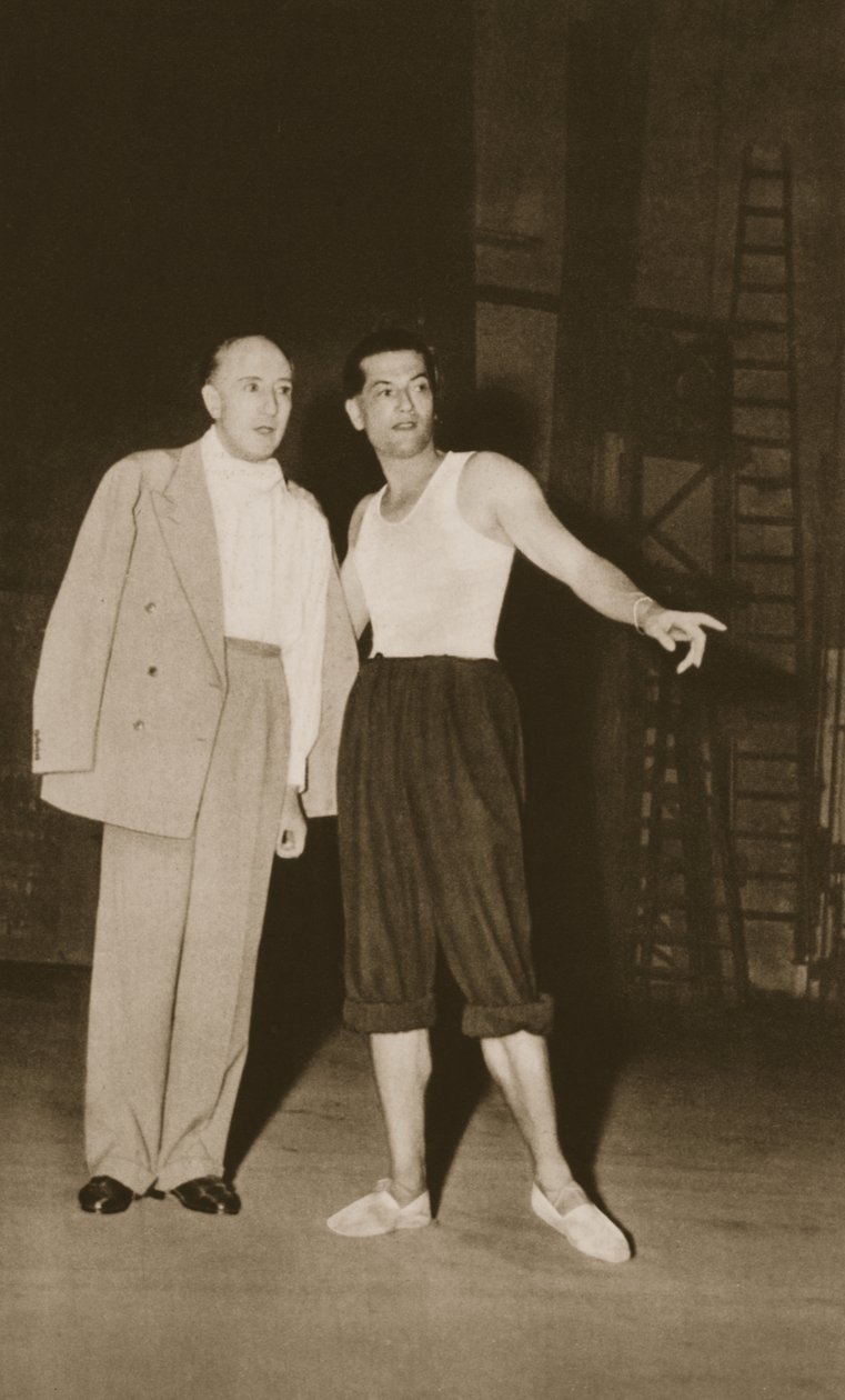 Serge Lifar y el Marqués de Cuevas en el Teatro de Monte Carlo, del Grand Ballet de Monte-Carlo, 1949 de French Photographer