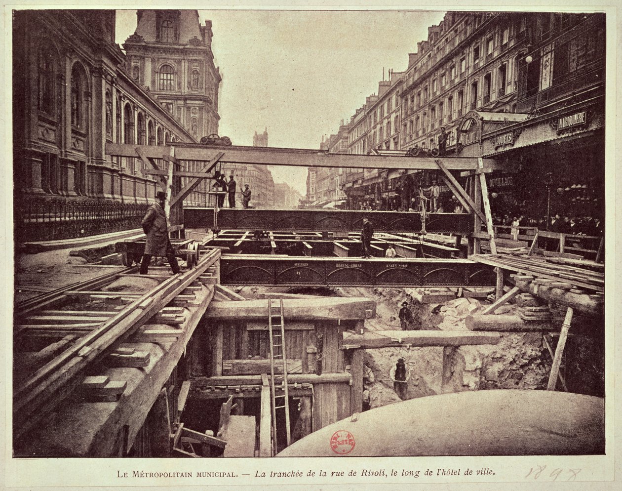 Construcción del sistema de metro a lo largo de la rue de Rivoli, 1898 de French School