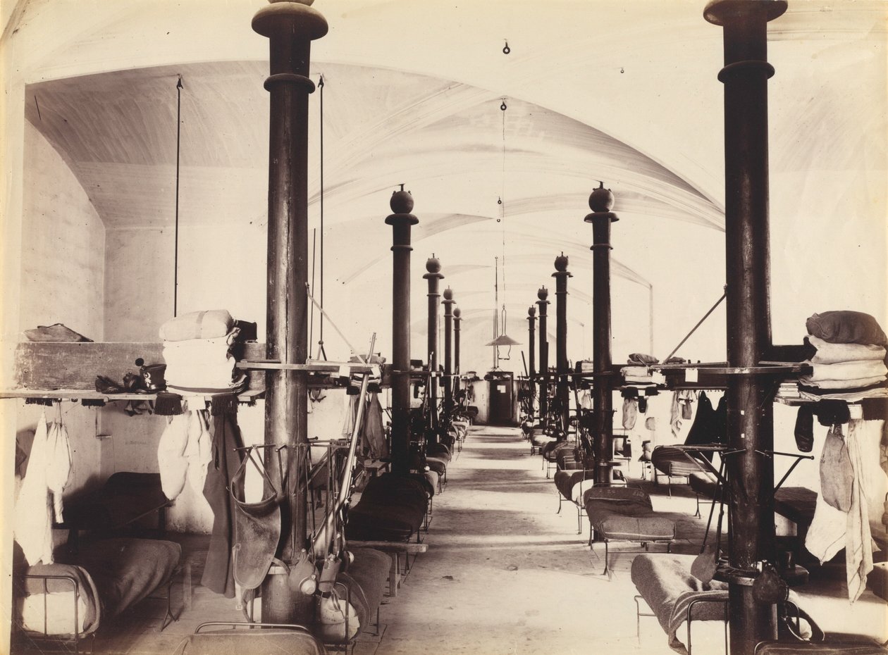 Les Salles des Gardes, Palais des Papes, Avignon, Francia,1860s (foto) de French Photographer