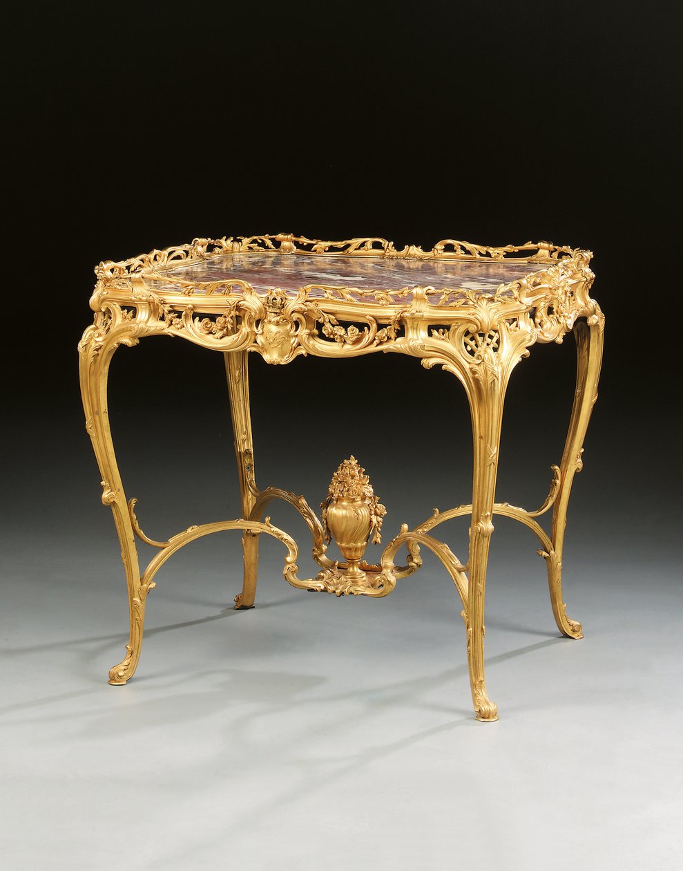 Una mesa central de Napoleón III, por Maison Millet, París, c.1860 de French School