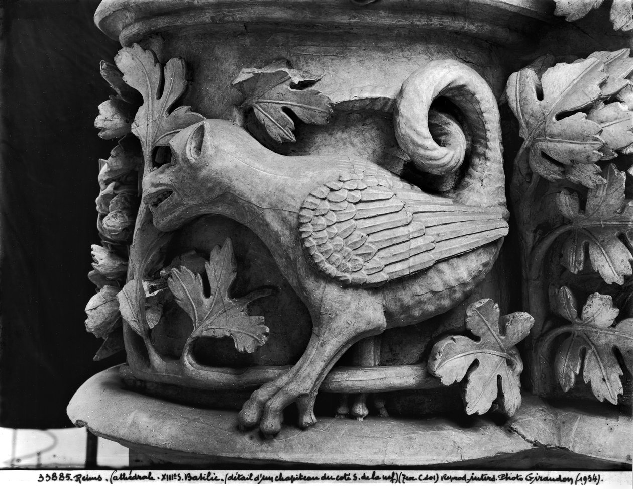 Basilisco, capitel de la Catedral de Notre Dame en Reims (molde de yeso de piedra) de French School