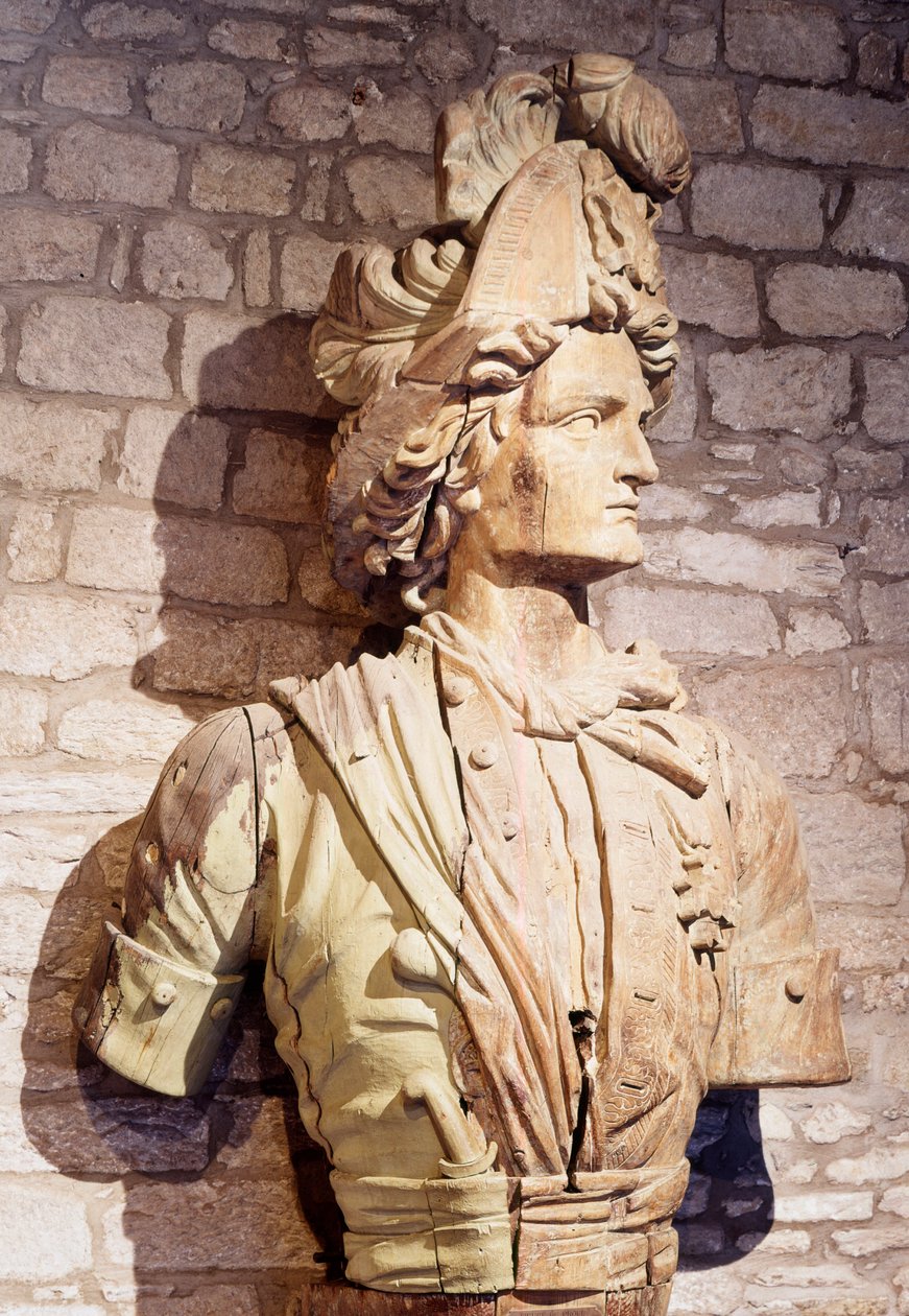 Figura de proa: busto de corsario francés. Siglo XVII Saint Malo, museo de la ciudad de French School