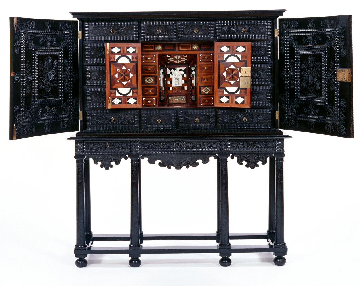 Gabinete sobre soporte de French School