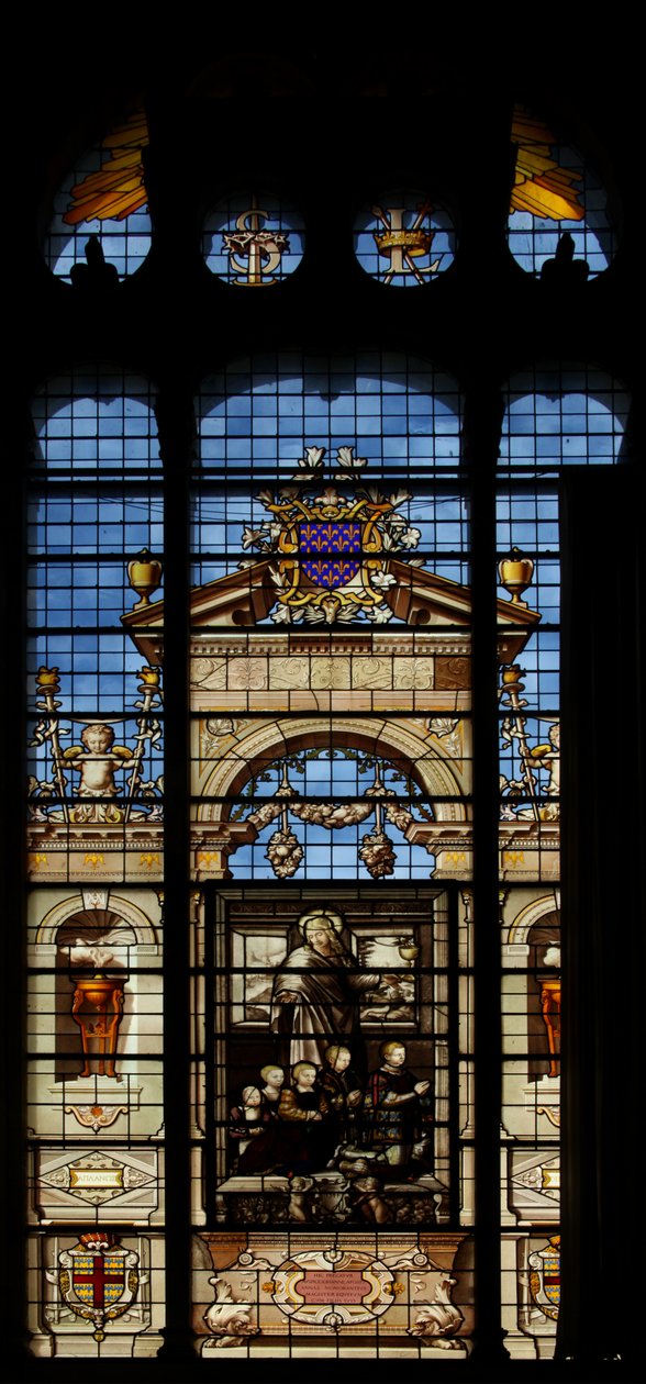Representación de la ventana sur en la capilla del Castillo de Chantilly de French School
