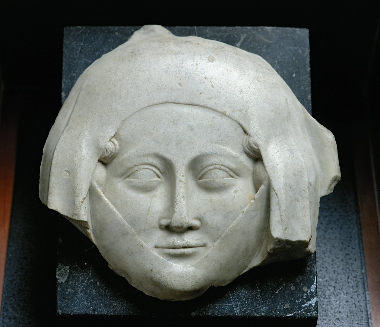 Cabeza de una efigie de una mujer de French School