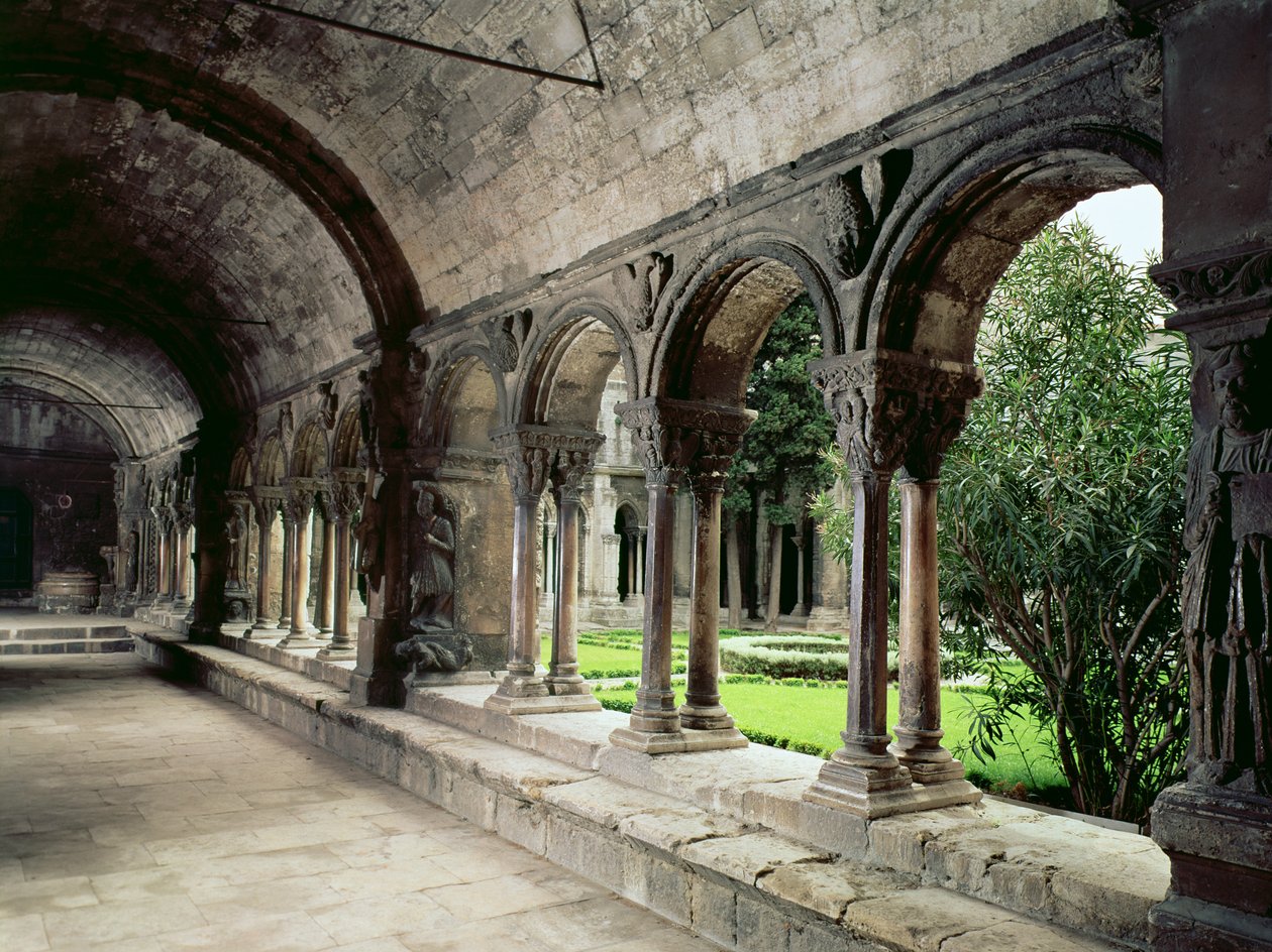 Interior del claustro de French School