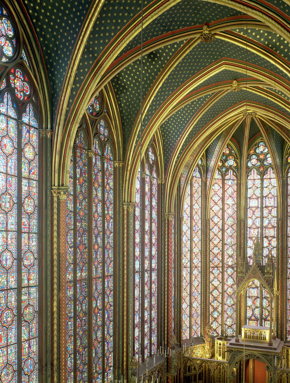 Interior de la capilla superior mirando al este, comenzada 1239-43 de French School
