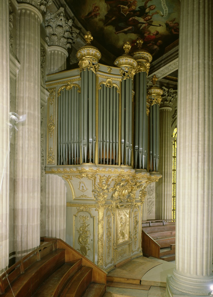 Órgano en la capilla de French School