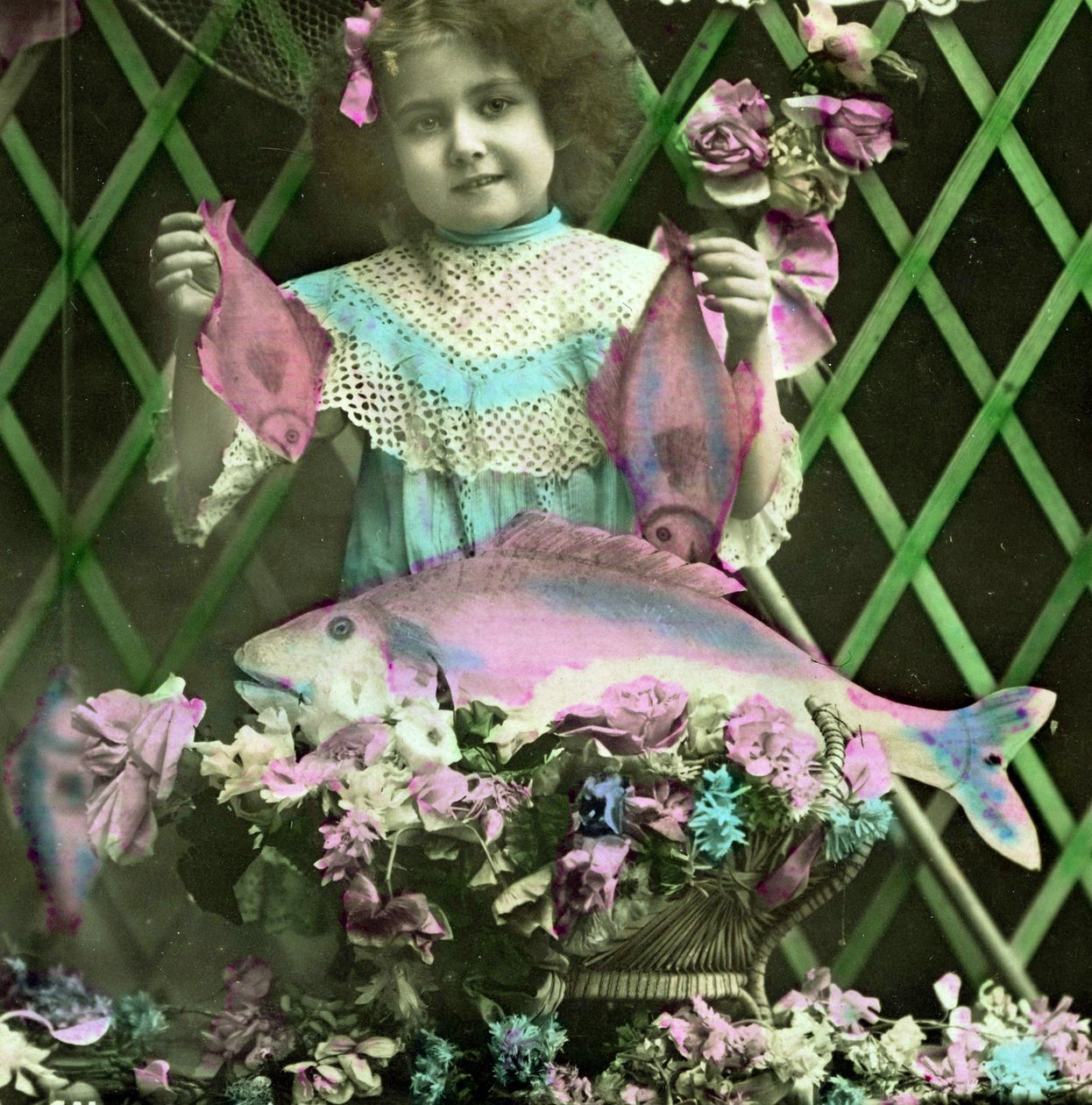 Retrato de una niña sosteniendo peces c.1898 de French School