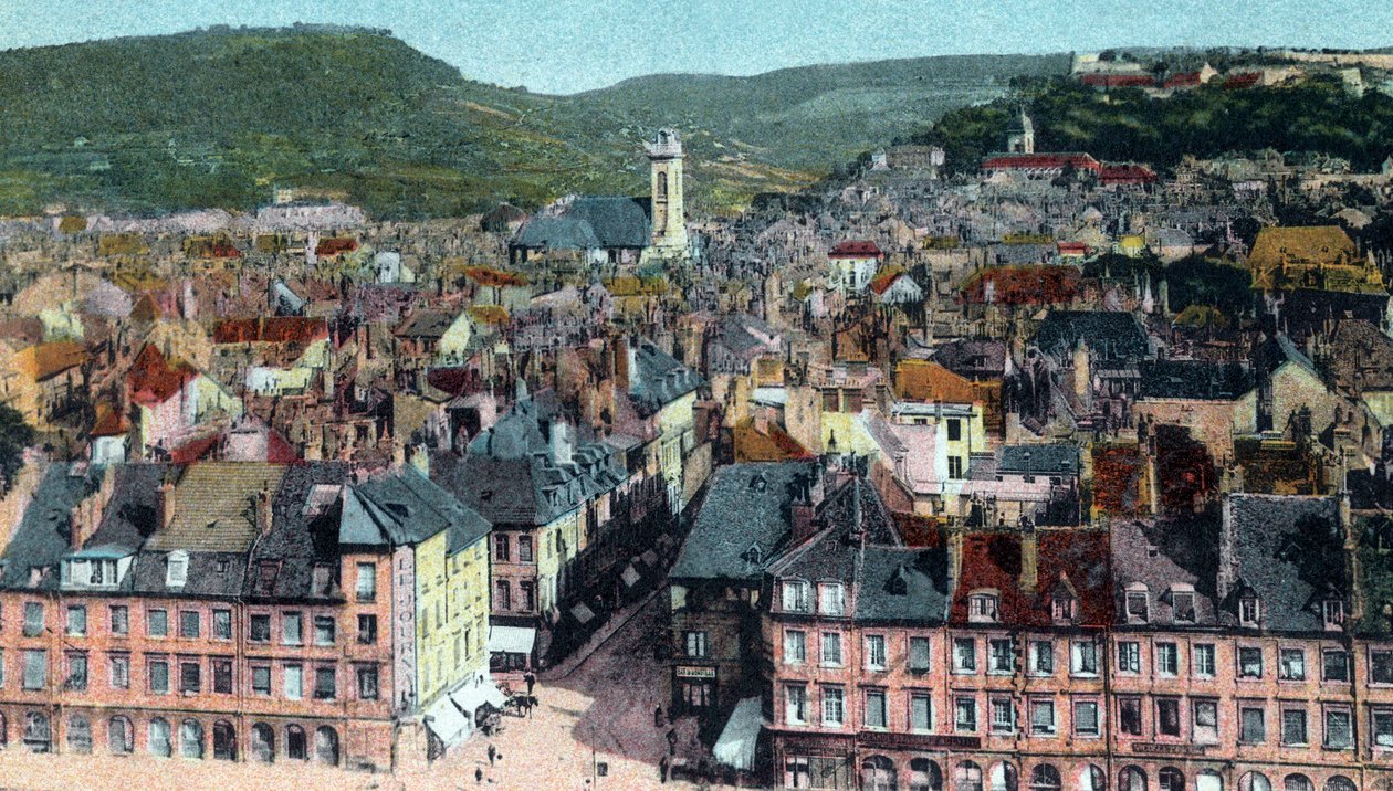 Tarjeta postal de la vista desde la Torre de la Madeleine, Besancon, c. 1930 (litografía en color) de French School