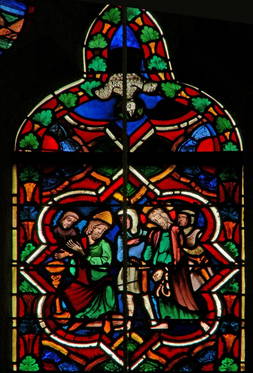 Escena en la ventana E que representa a Pilato lavándose las manos; la Paloma del Espíritu Santo de French School