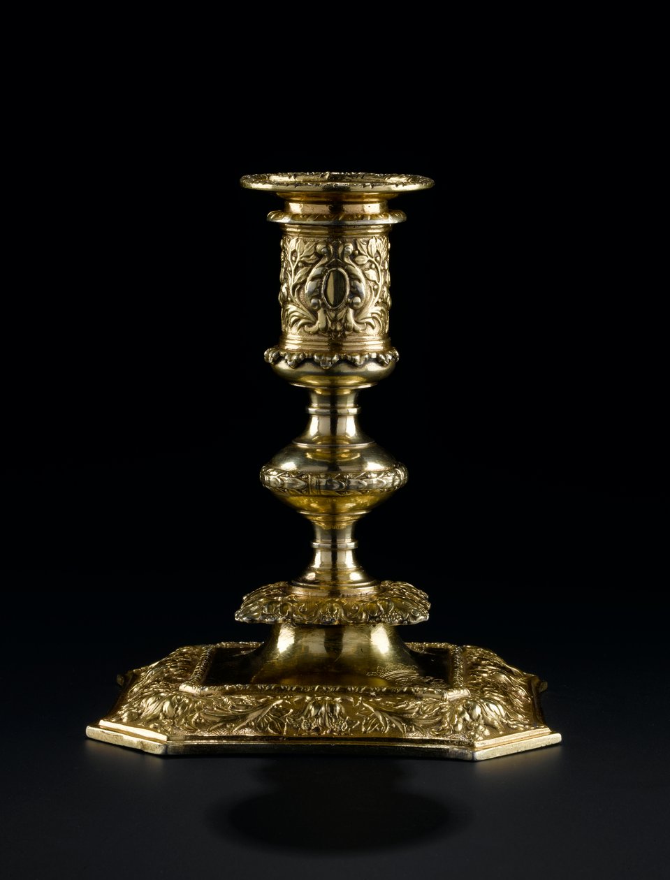 Candelabro de plata dorada con boquilla desmontable, del servicio de tocador Lennoxlove, propiedad de Frances Teresa Stewart, Duquesa de Richmond y Lennox: Francia, París, por Pierre Masse, 1661 - 1662 de French School