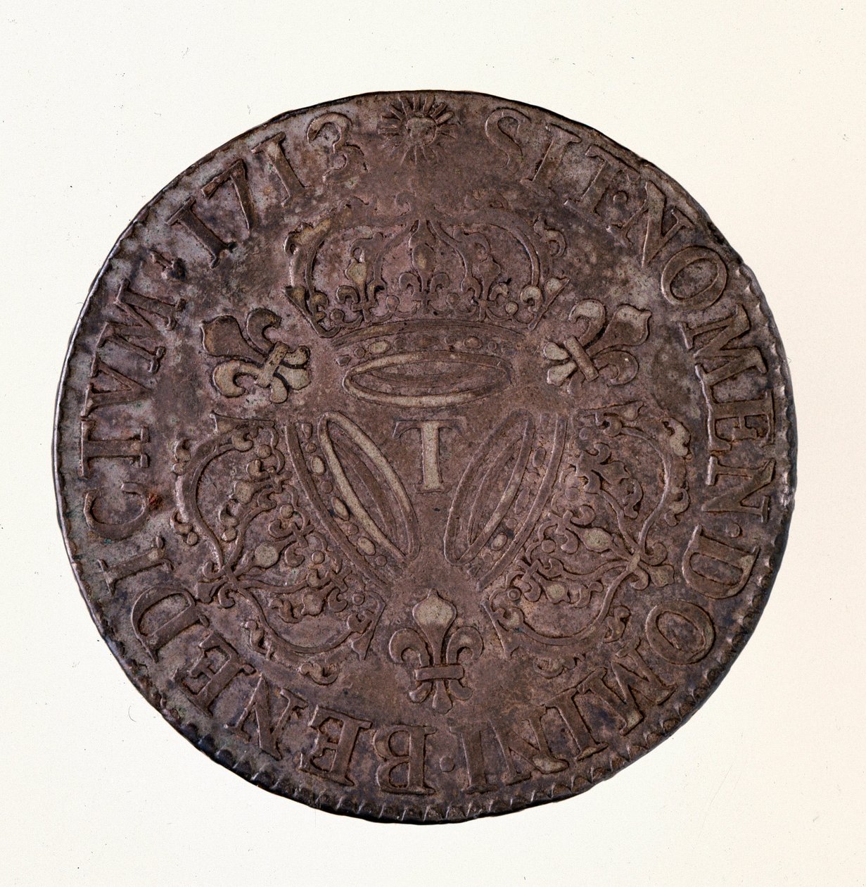 Ecu francés de plata, reinado del rey Luis XIV (1643-1715) 1713 Diam. 4 cm Nápoles, museo arqueológico de French School