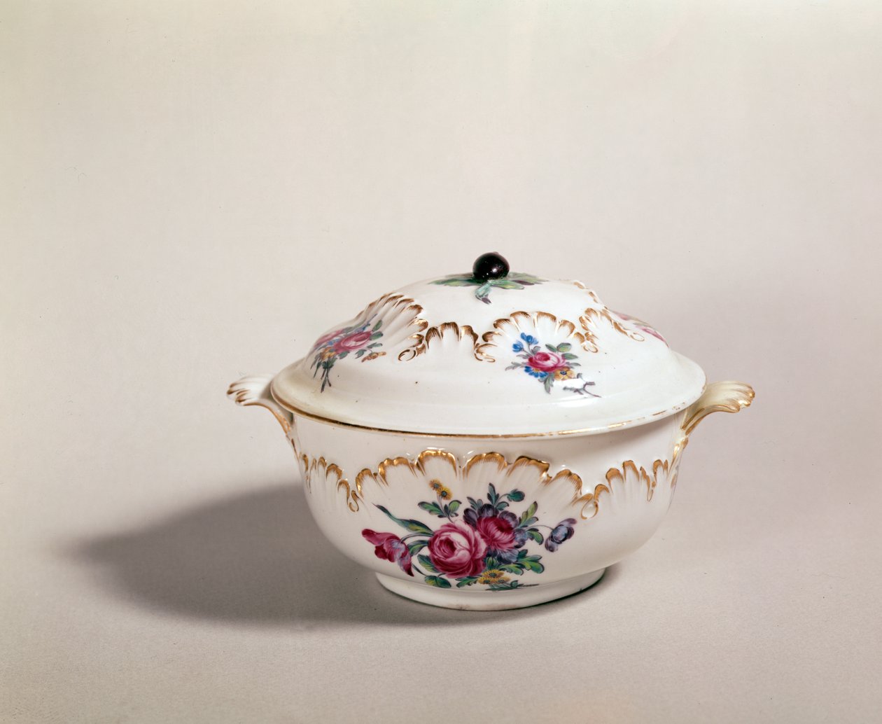 Cuenco de sopa, hecho en Tournai, 1775-80 de French School