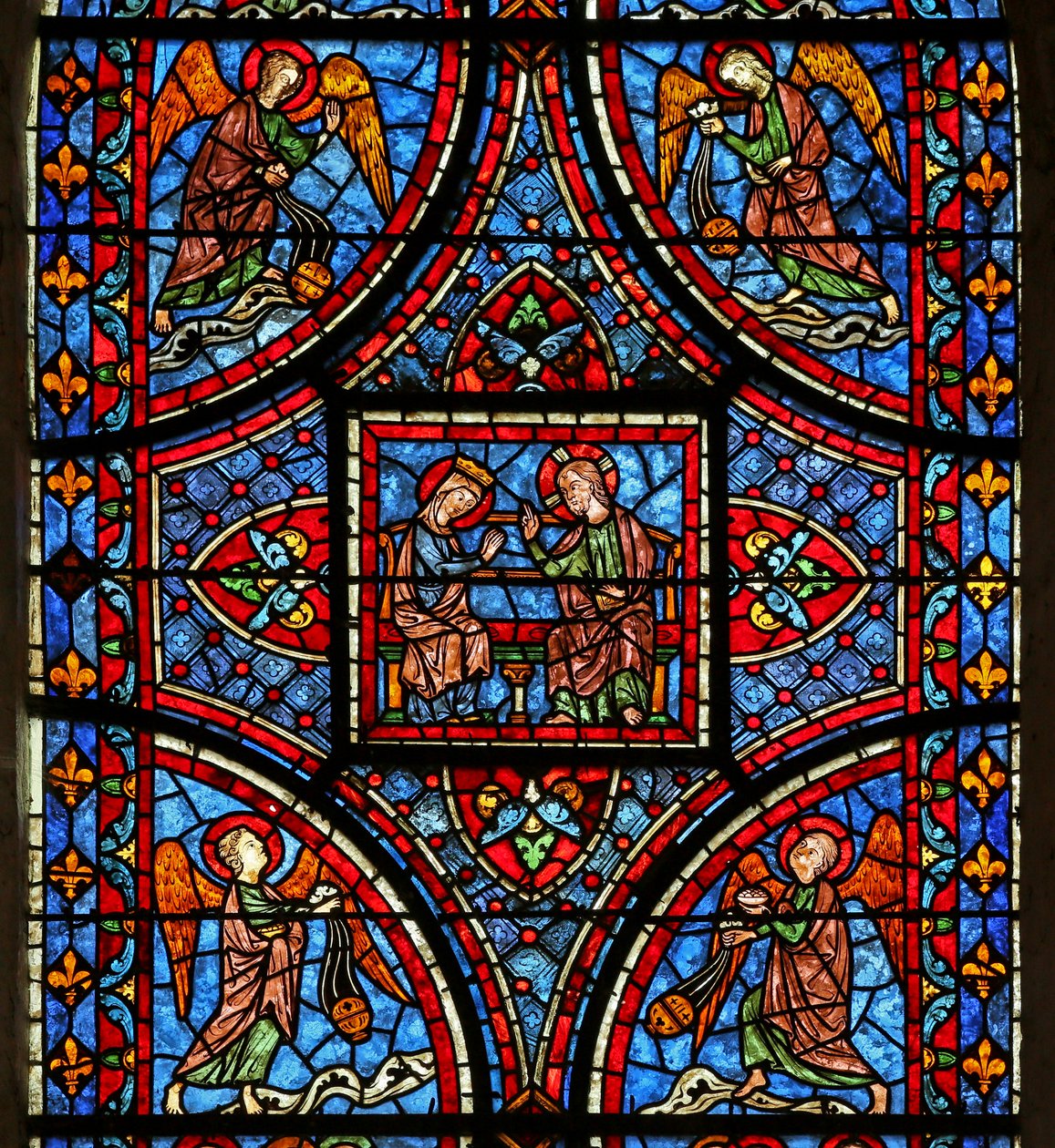 La ventana de la Muerte y Glorificación de la Virgen María - sección superior de French School