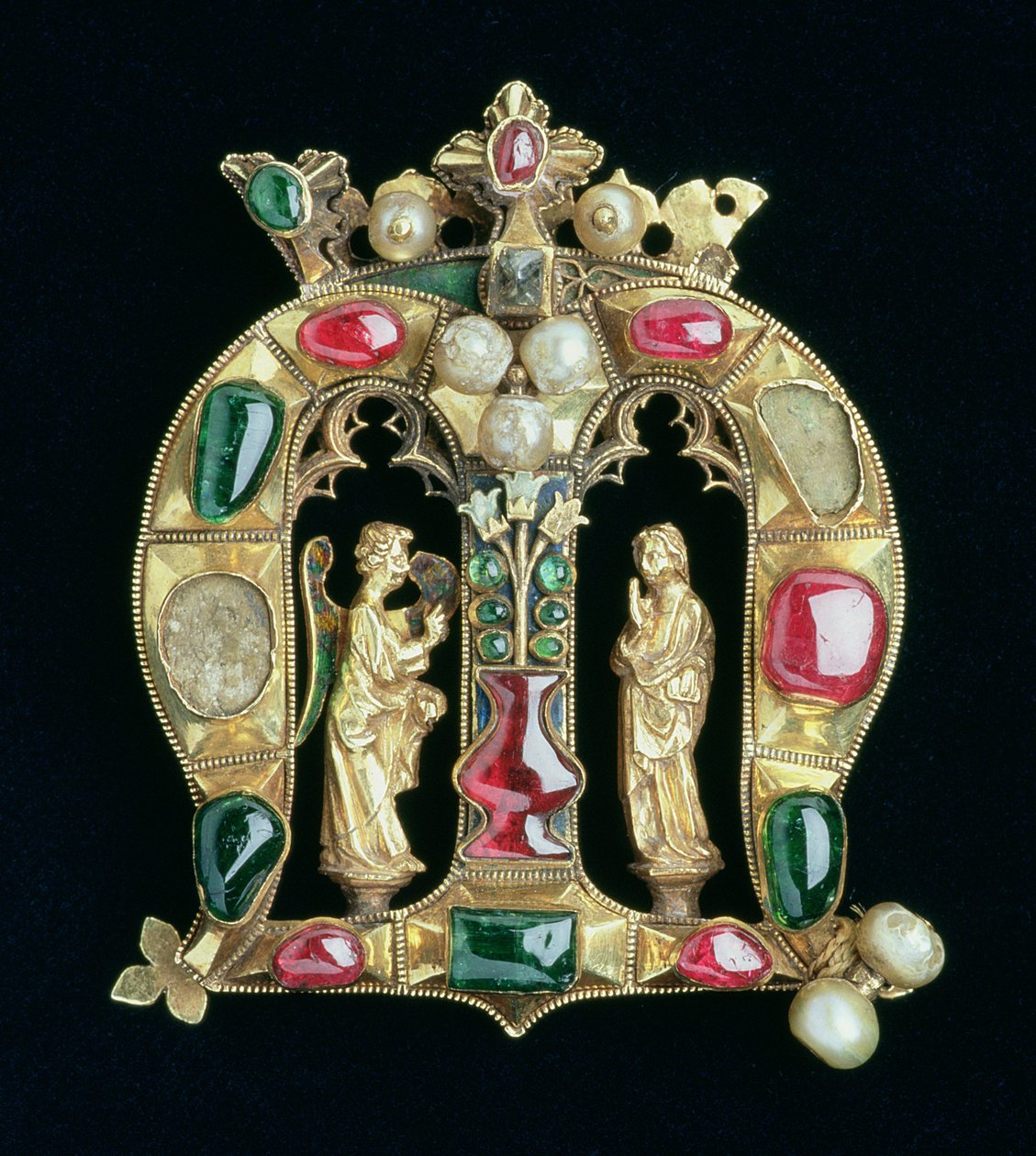 La Joya Hylle, en forma de una inicial lombarda coronada M con figuras de la Anunciación de French School