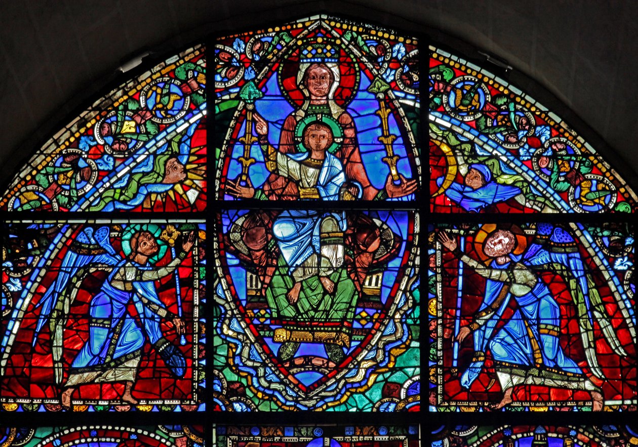 La Virgen María entronizada y el niño Cristo con dos ángeles de French School