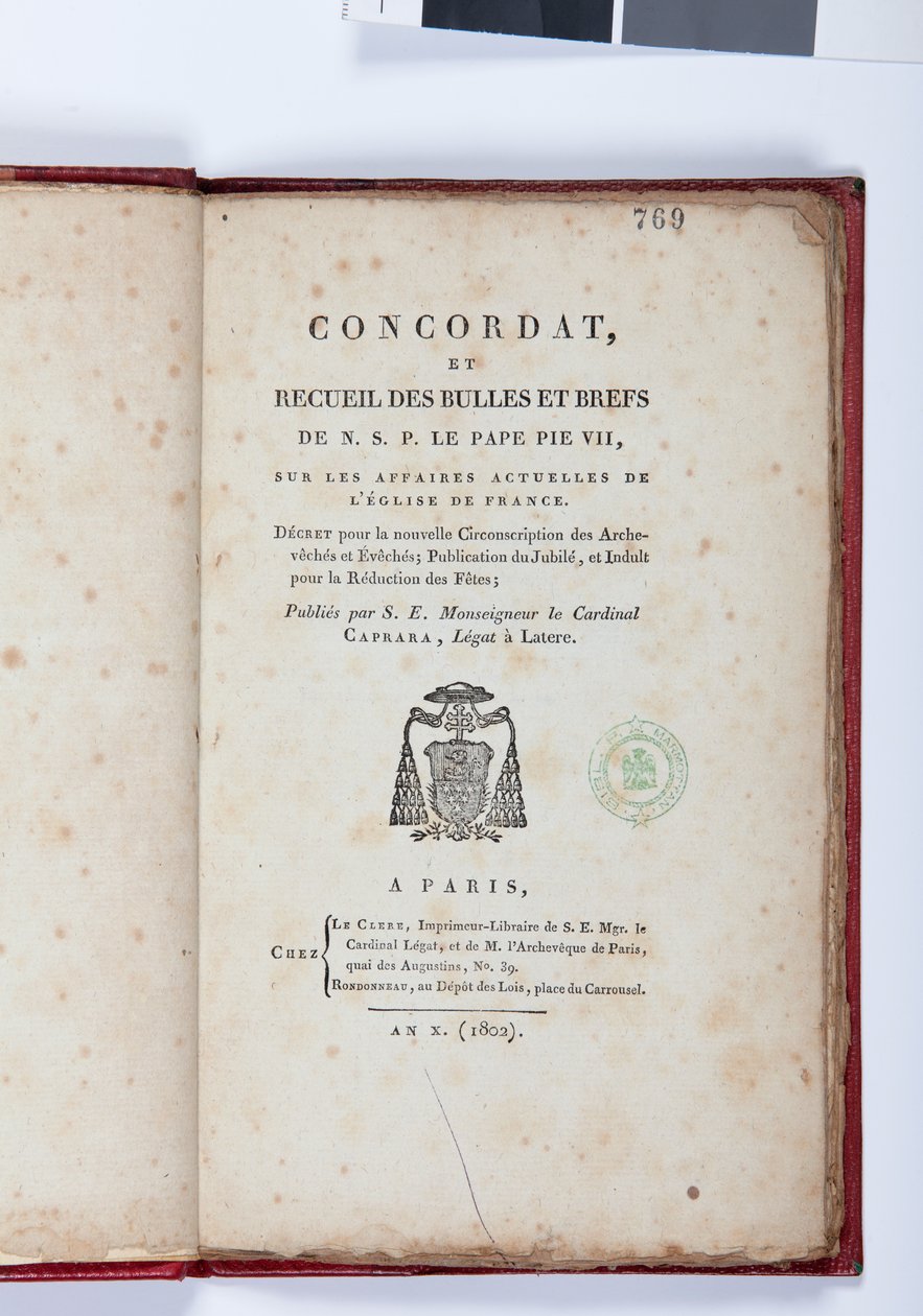Página de título del Concordato y Recopilación de bulas y breves de N. S. P. el Papa Pío VII, publicado por Giovanni Battista Caprara, París, Chez Le Clers, 1802 de French School