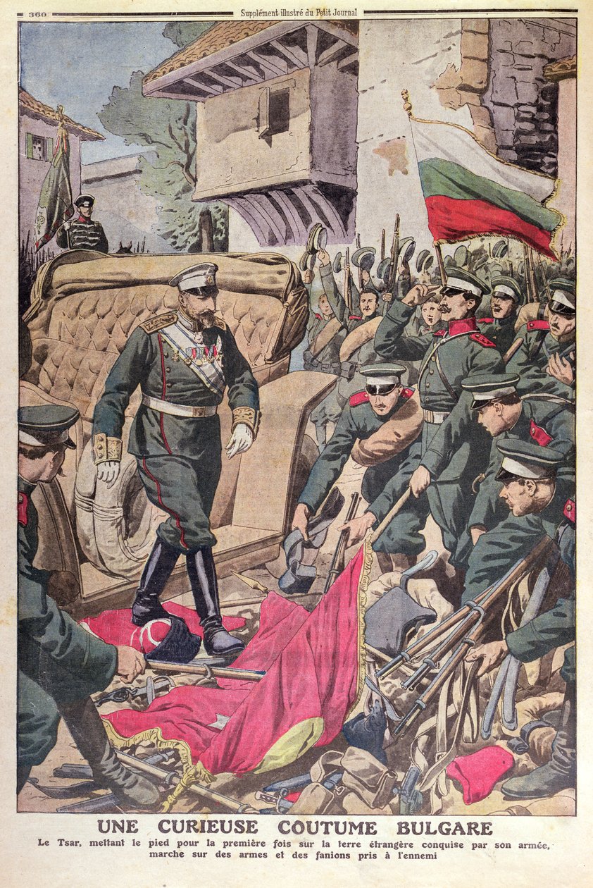 El zar Fernando I (1861-1948) de Bulgaria caminando sobre banderas capturadas durante la Guerra de los Balcanes de 1912, noviembre de 1912 de French School