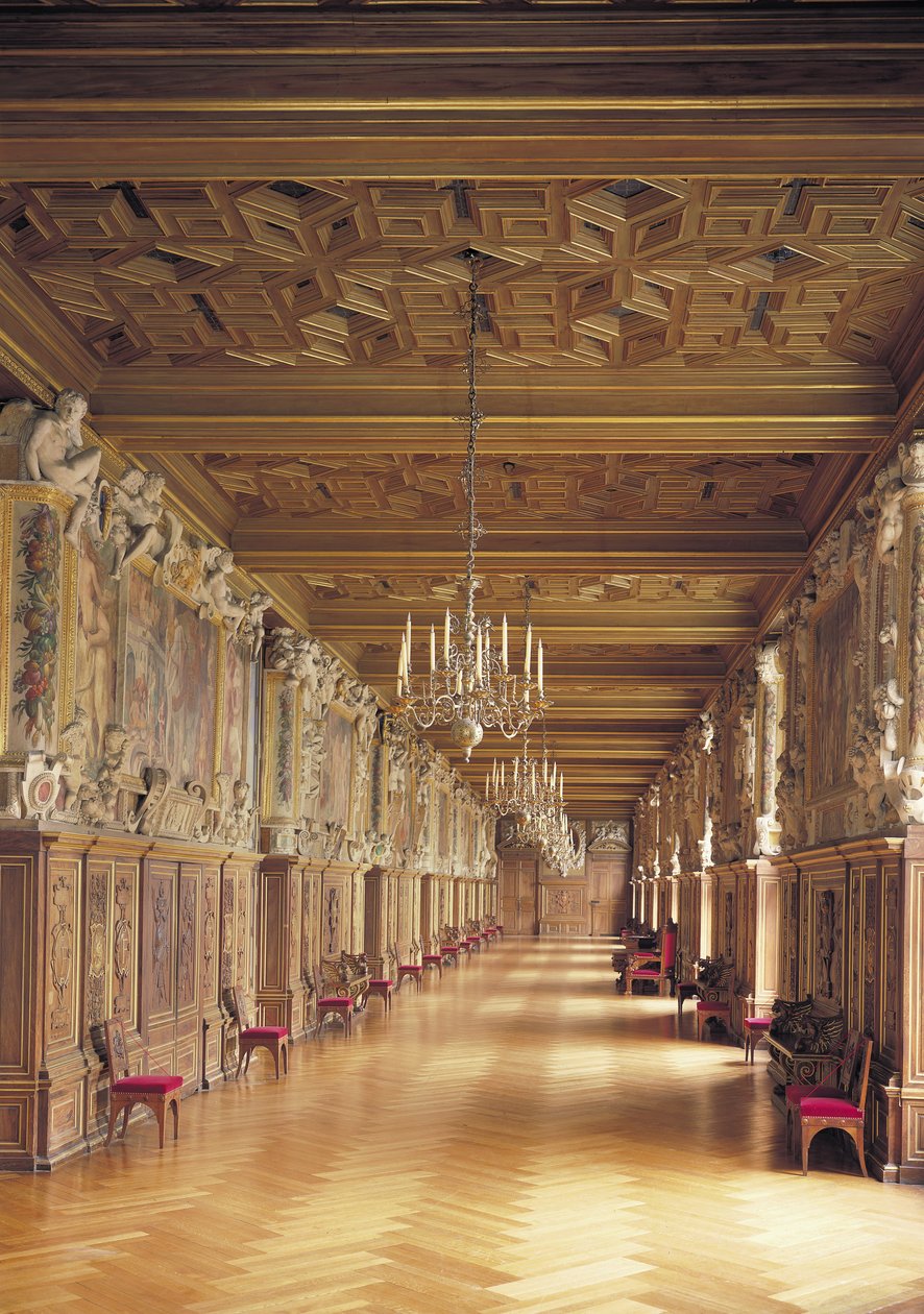 Vista a lo largo de la Galería de Francisco I, 1530-40 de French School