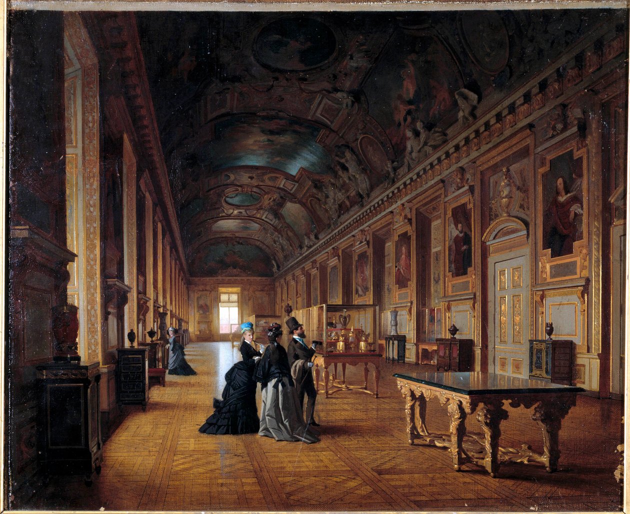 Vista de la Galería de Apolo en el Museo del Louvre. Visitantes admiran las pinturas. Escuela Francesa. Alrededor de 1880 de French School