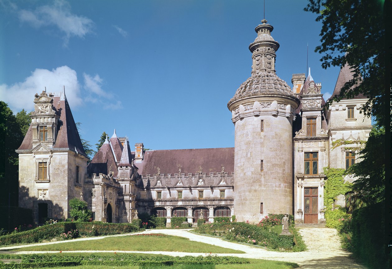 Vista del patio y la torre, 1536-48 de French School