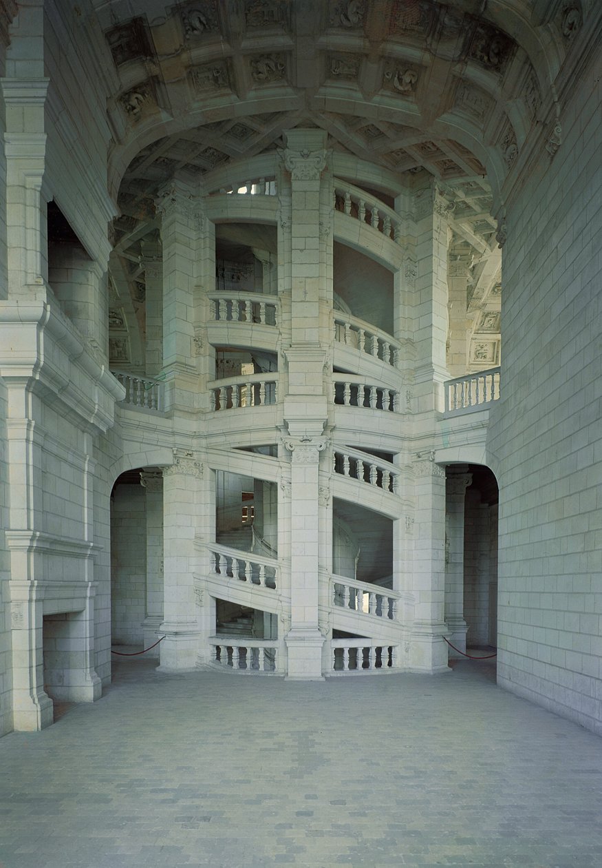 Vista de la escalera principal, 1519-46 de French School