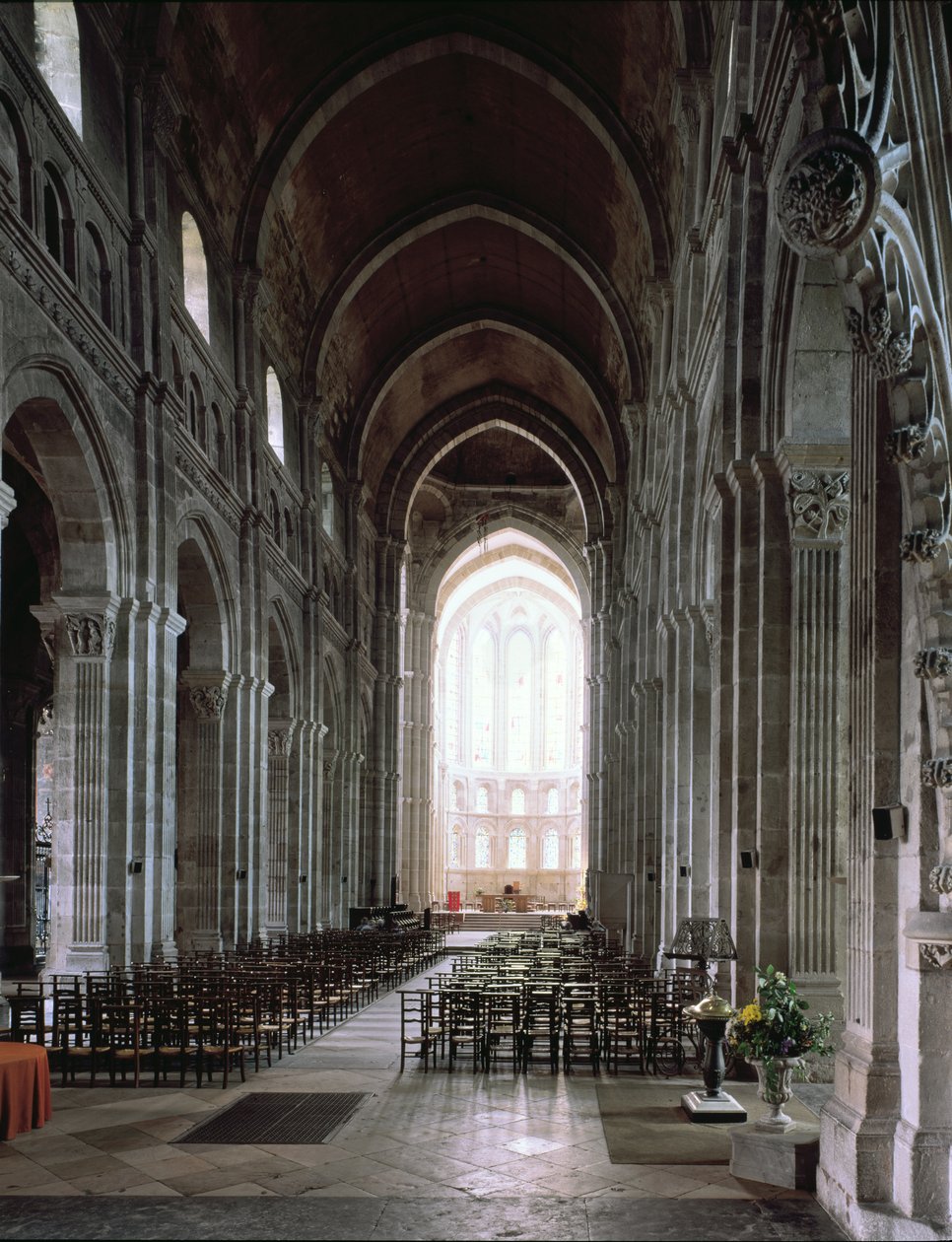 Vista de la nave de French School