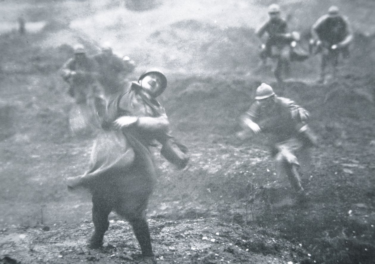 Soldado francés de la Primera Guerra Mundial herido por disparos durante un avance en el Frente Occidental de French School