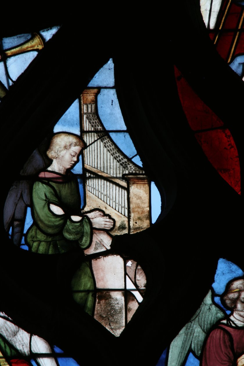 Ventana que representa a un Ángel Musical de French School