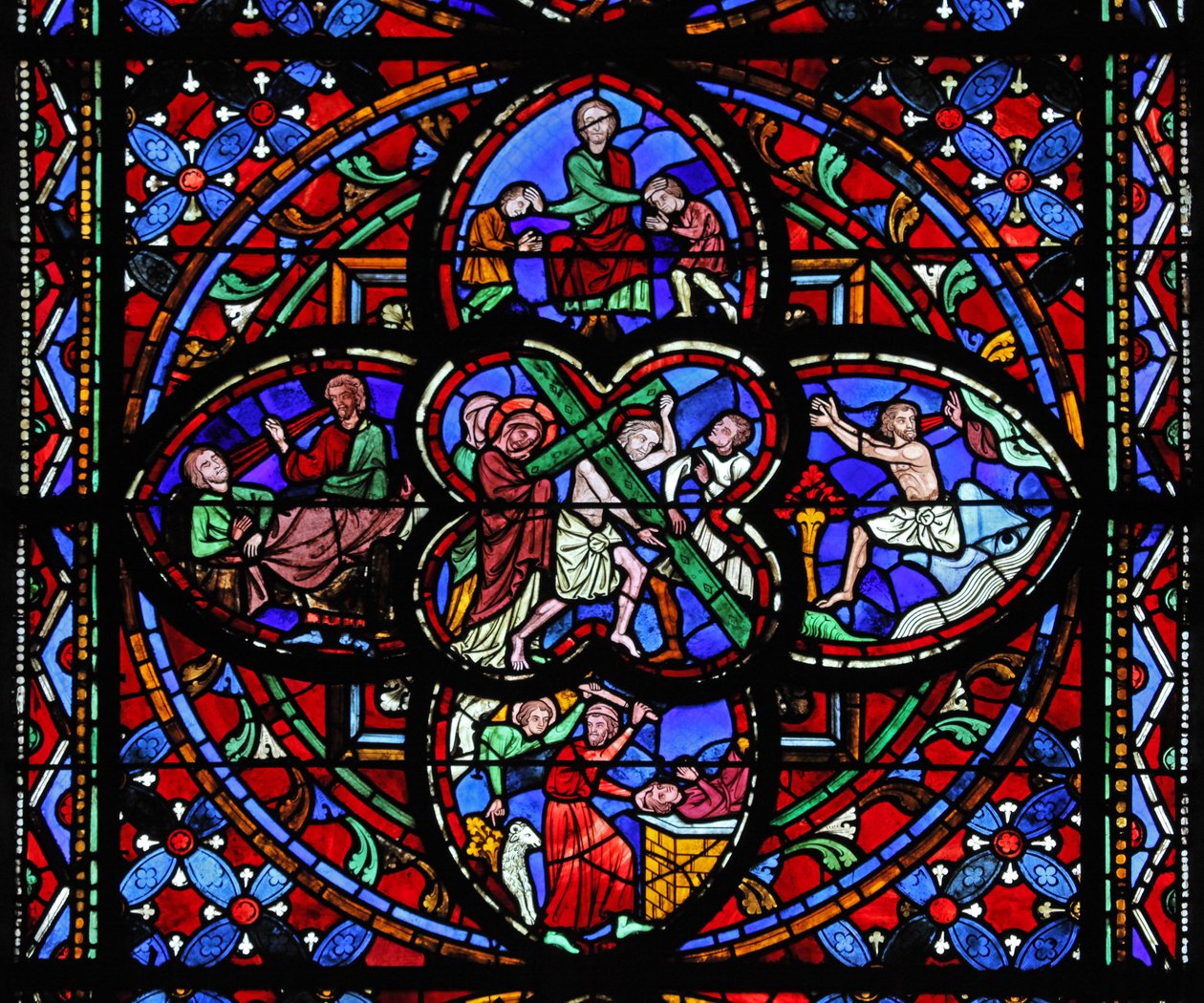 Ventana que representa la segunda sección de w0: el Camino de la Cruz: con Jonás y la ballena; el sacrificio de Abraham; Eliseo sana; Jacob bendice a sus hijos de French School