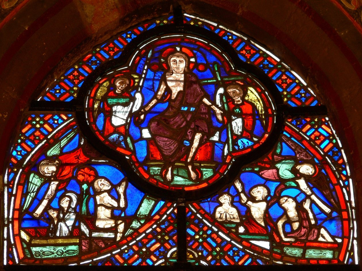 Ventana que representa el Juicio Final: Cristo y ángeles llevando los instrumentos de la Crucifixión: lanza y Cruz de French School