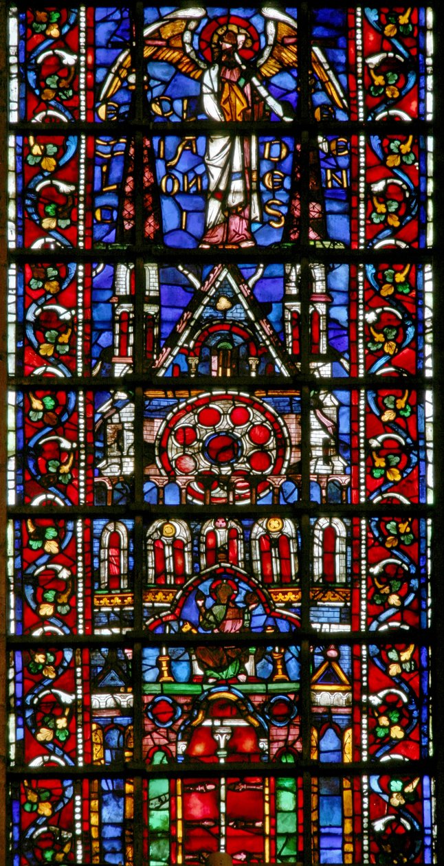 Ventana w101 que representa la iglesia catedral de Laon de French School