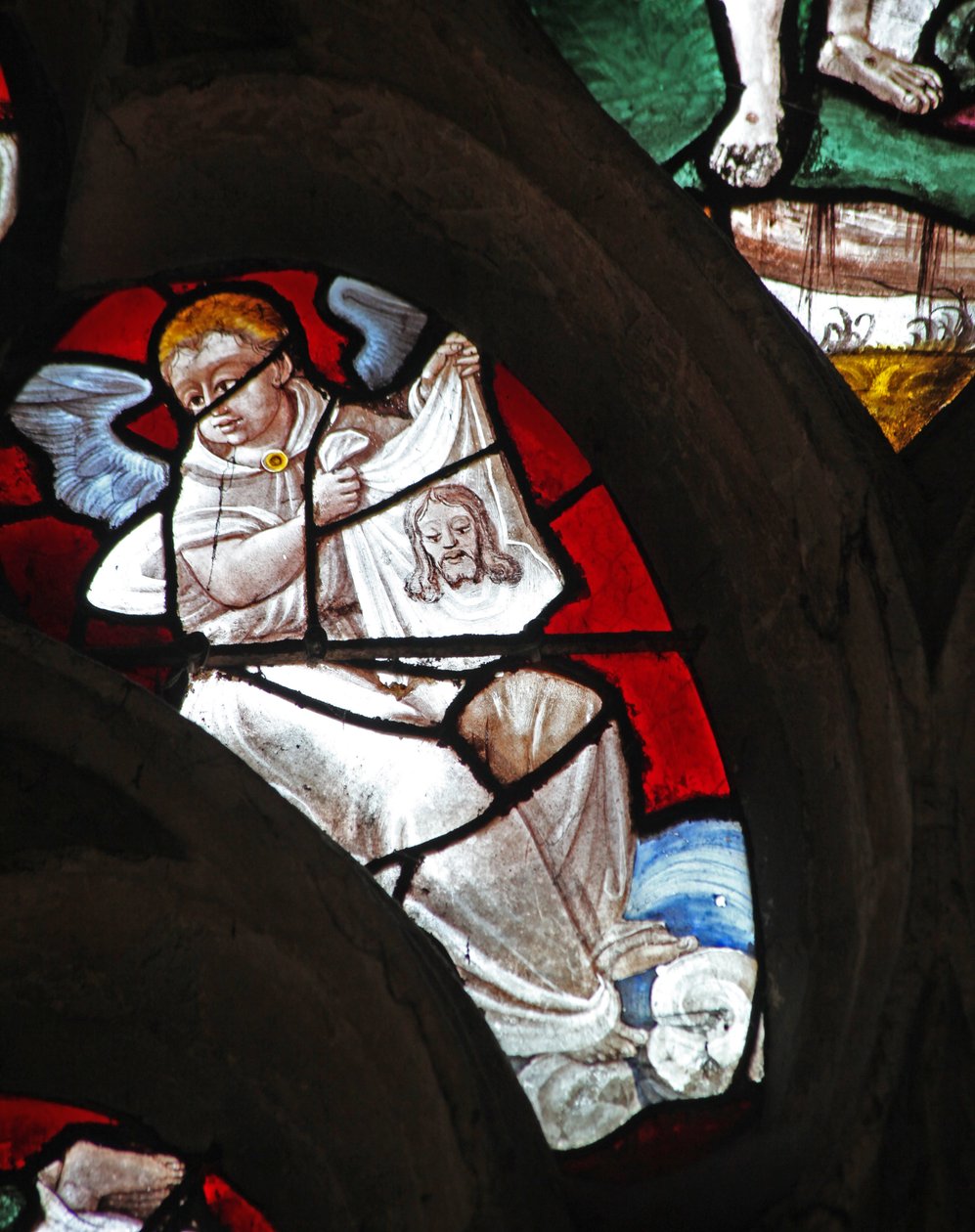 Ventana w11 que representa a un ángel con el velo de Verónica de French School