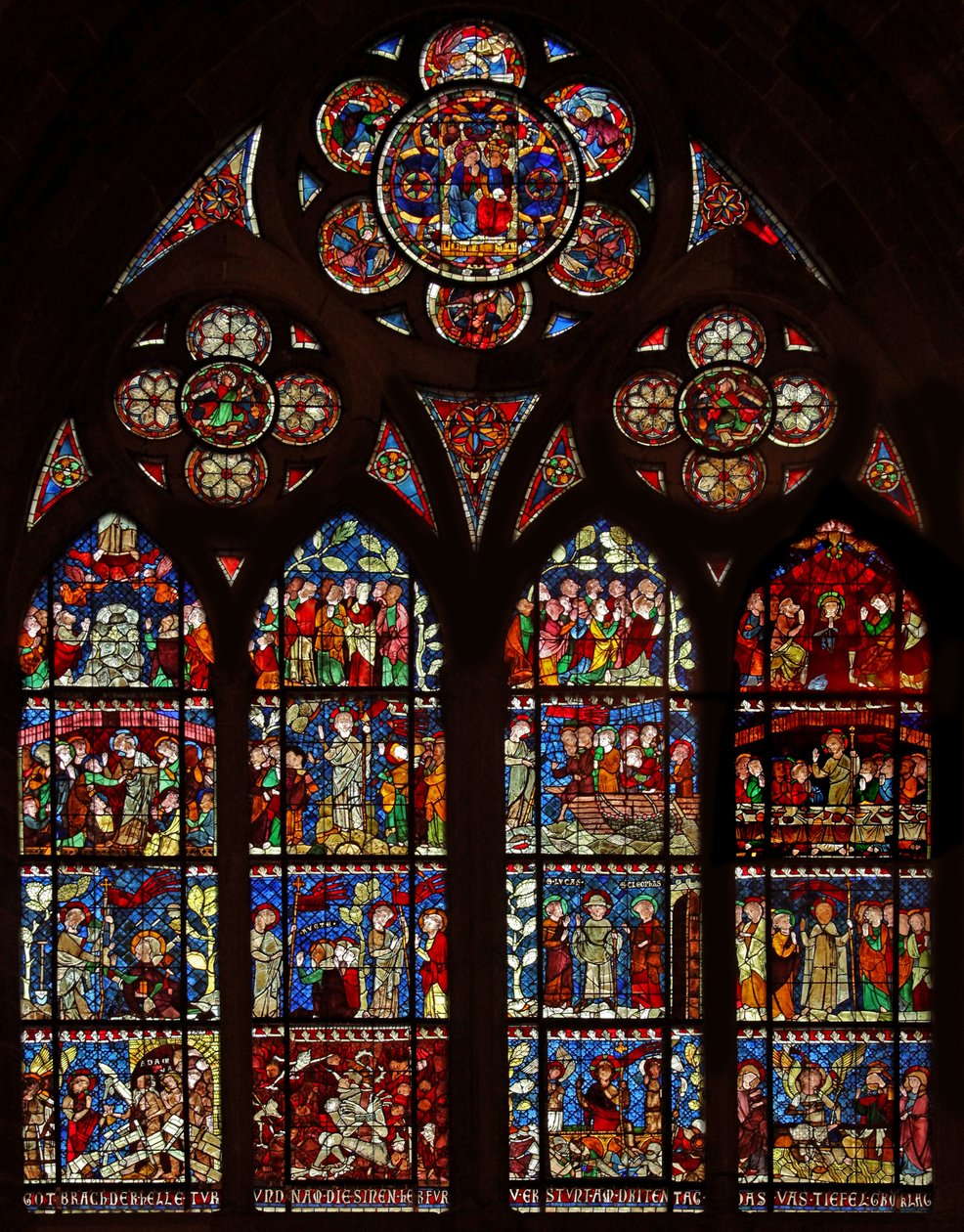Ventana w14 que representa escenas del ciclo de la Resurrección de French School