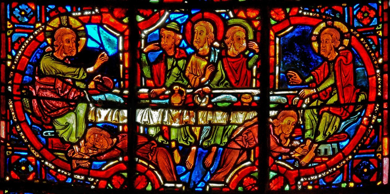 Ventana w17 que representa una escena de la vida de Santa María Magdalena - la santa lavando los pies de Cristo de French School