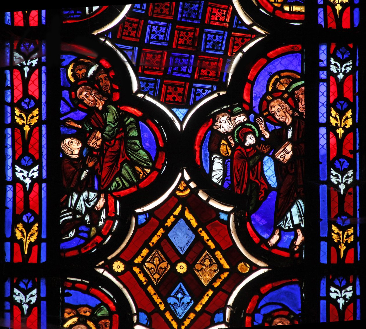 Ventana w1 que representa a Cristo diciendo Yo soy la Resurrección y la Vida de French School