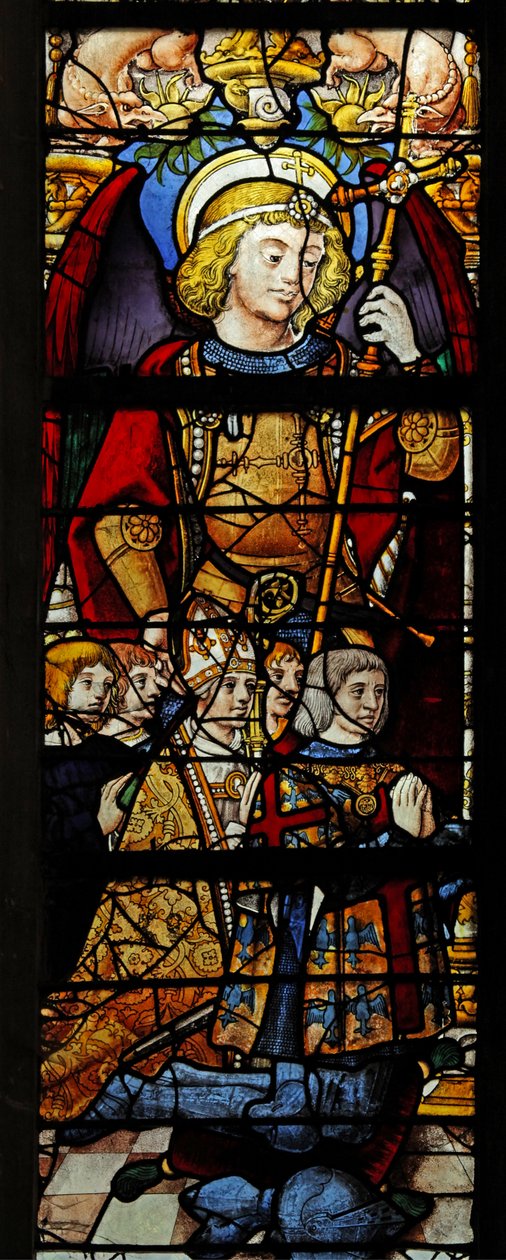 Ventana w1 que representa a San Miguel, un obispo, un Montmorency y otros donantes de French School