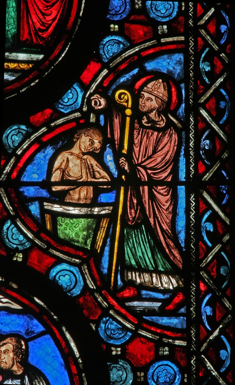 Ventana w1 que representa una escena de bautismo de la vida de San Martín de French School