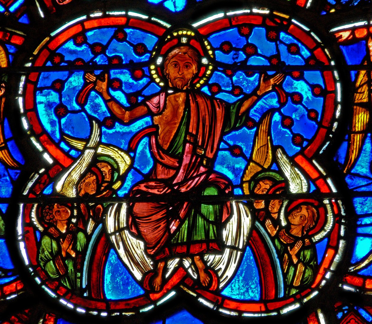Ventana w4 que representa a Cristo en el Juicio Final de French School