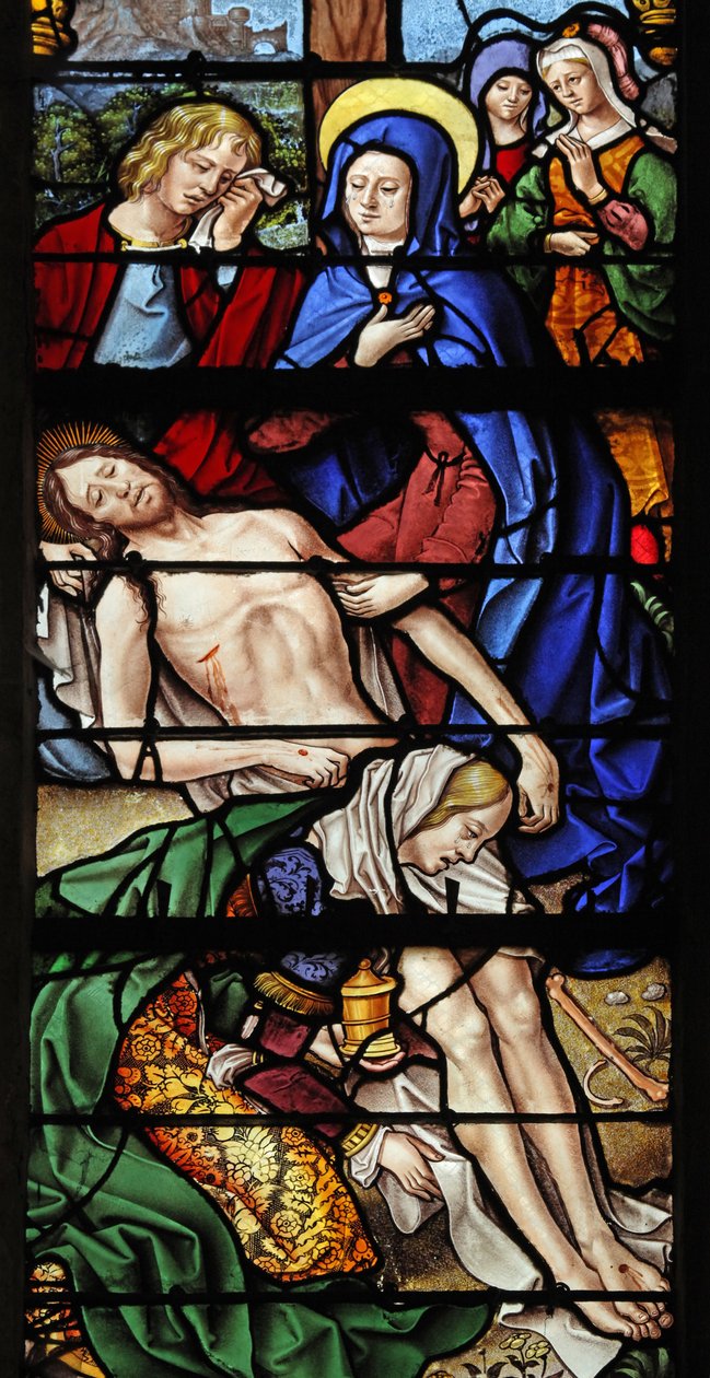 Ventana w4 que representa el Descendimiento de la Cruz de French School