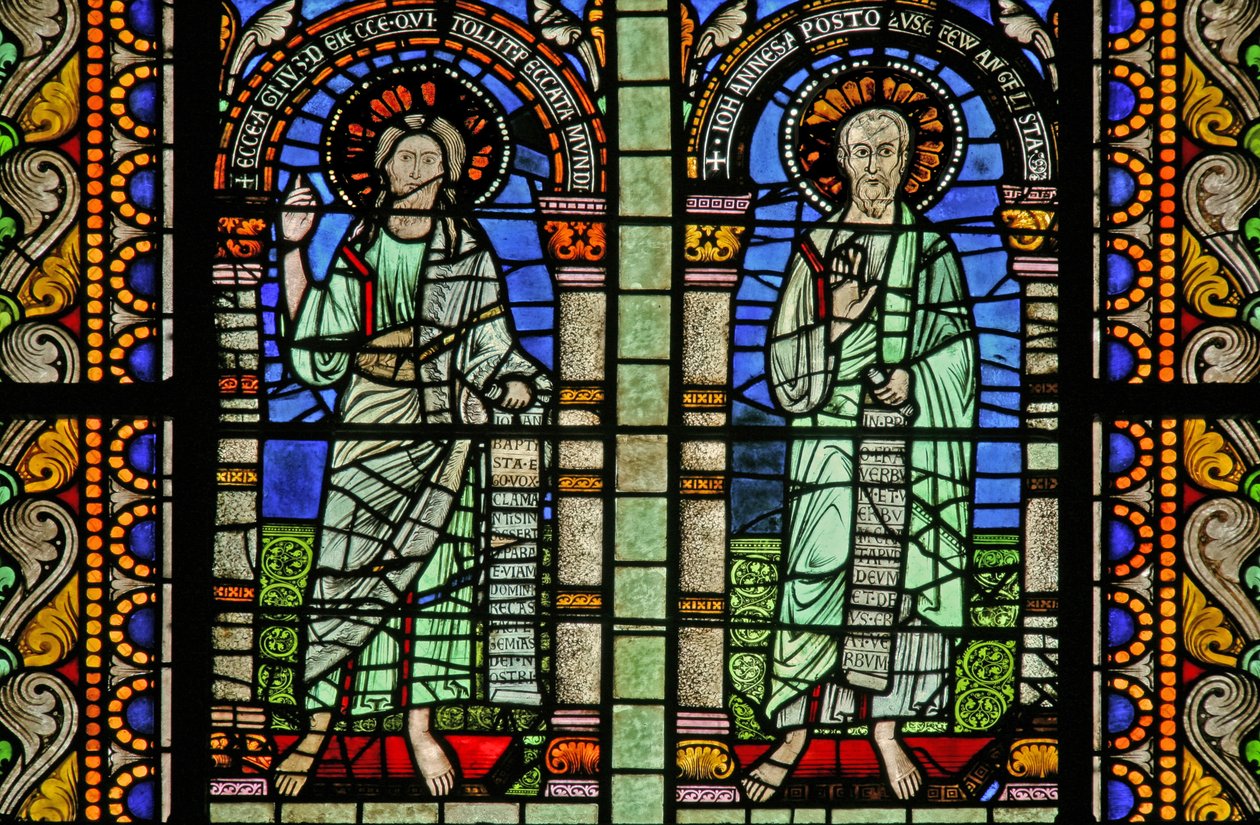 Ventana w5 que representa a San Juan y San Juan Bautista de French School