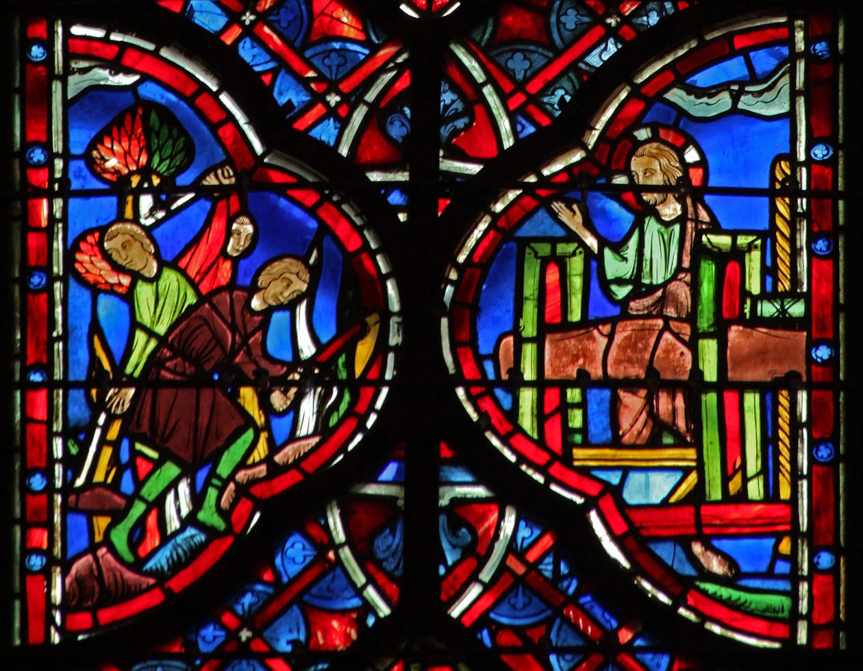 Ventana w6L Los árboles del bosque son talados con un hacha (L) Is X 33-34. Cristo con la prensa de vino (R) Is LXIII 1-6 de French School