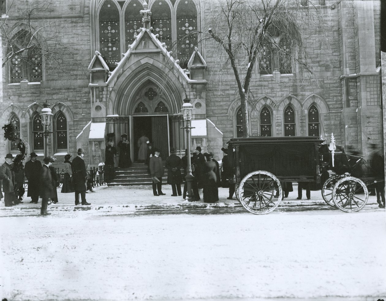 Funeral de la Sra. Gilbert, Iglesia Reformada Holandesa de Bloomingdale, Ciudad de Nueva York de G.P. Hall und Sohn