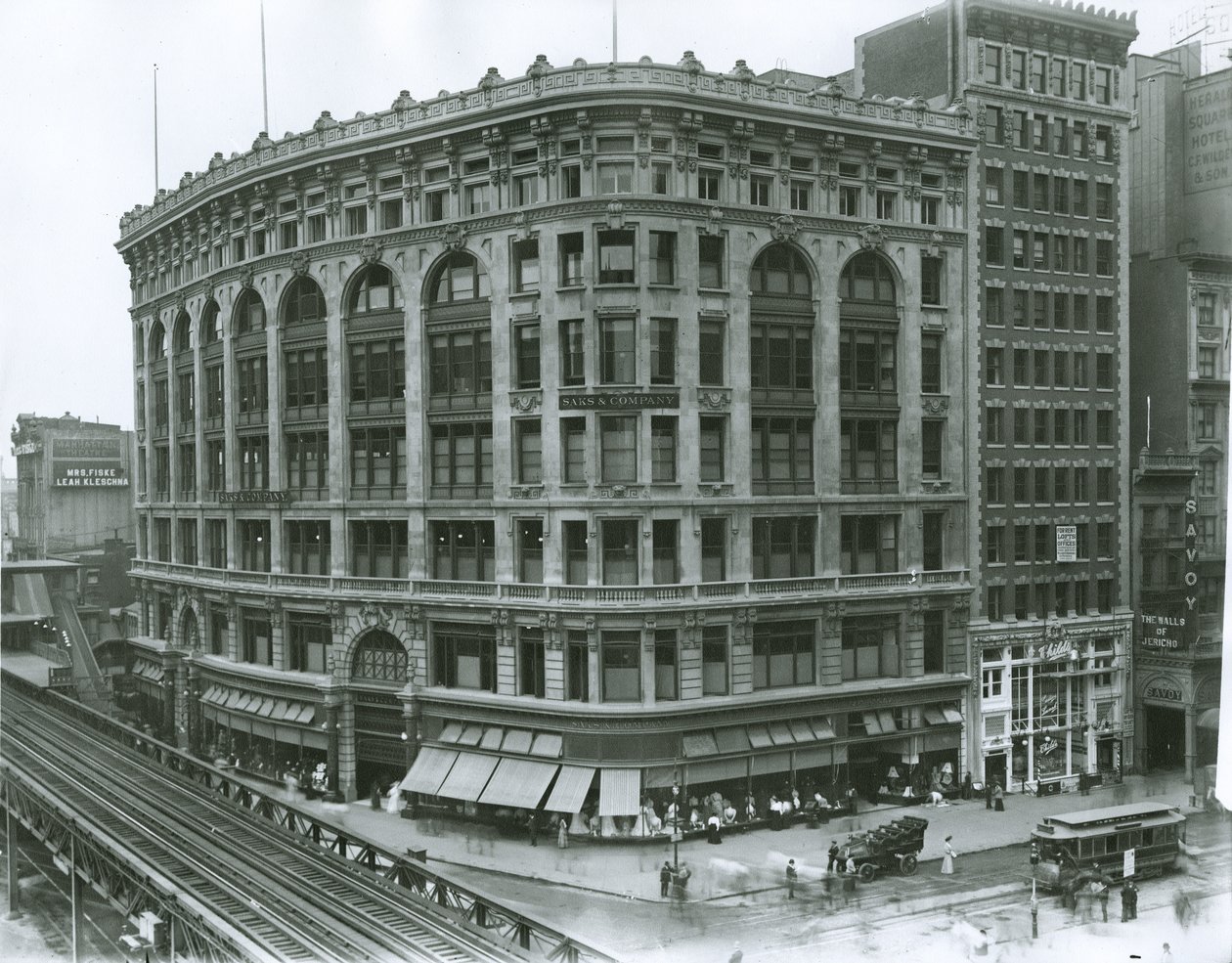 Tienda Departamental Saks y Compañía, Nueva York (foto de plata en gelatina) de G.P. Hall und Sohn